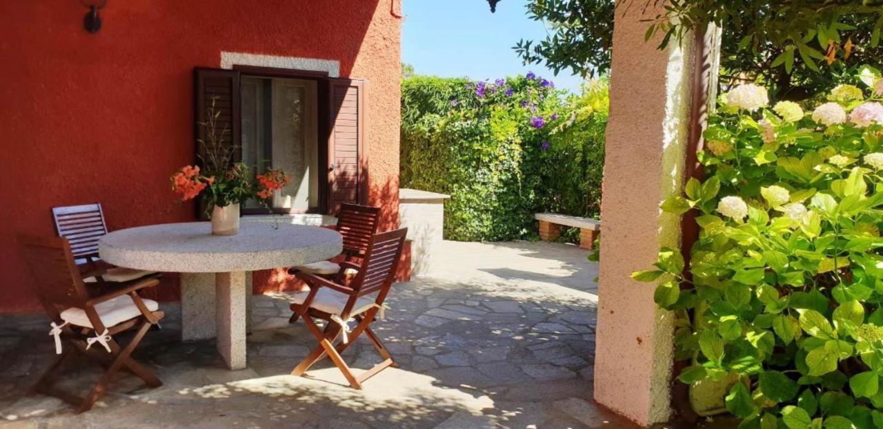 "Sa Domo De Sos Aranzos" Villa Santa Maria la Palma Bagian luar foto