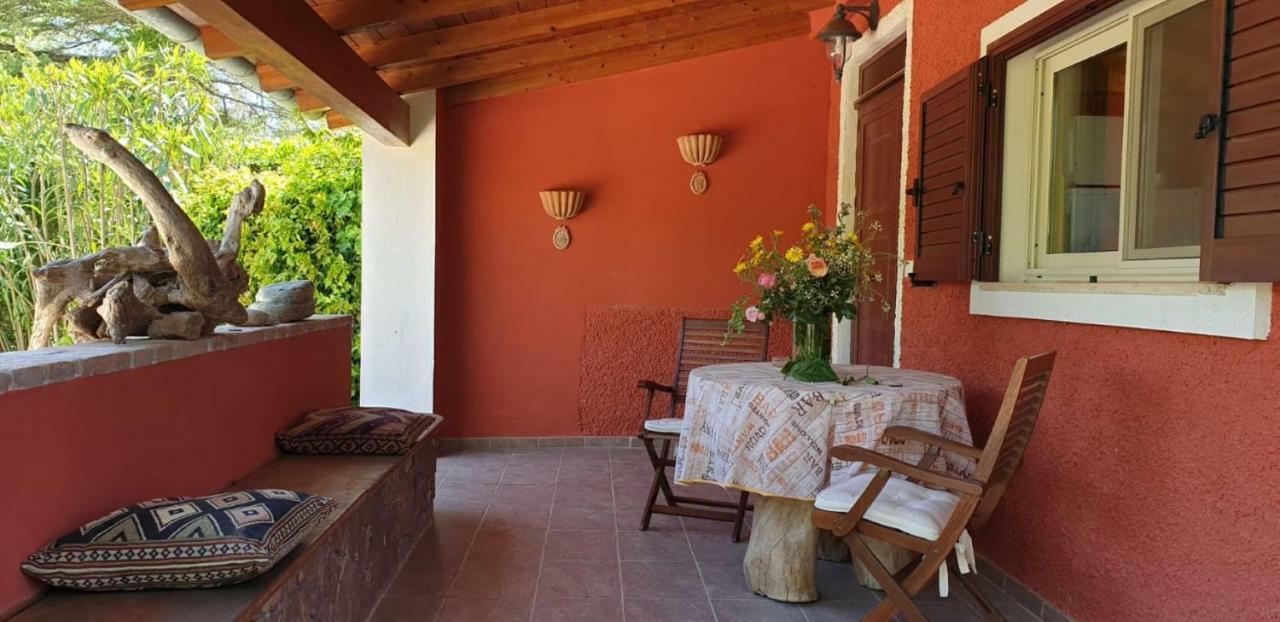 "Sa Domo De Sos Aranzos" Villa Santa Maria la Palma Bagian luar foto